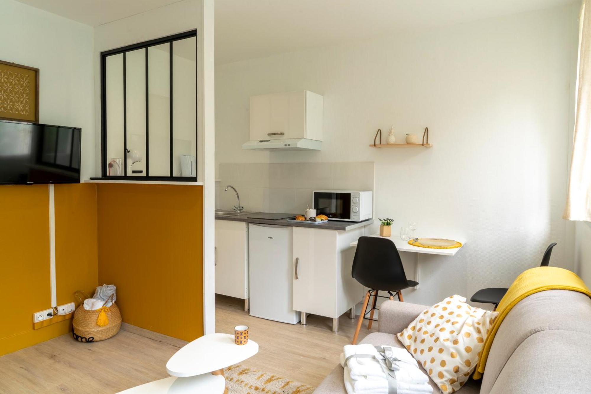 Stockholm- Studio Cosy Et Patio, Proche Centre Charleville-Mézières Exterior foto